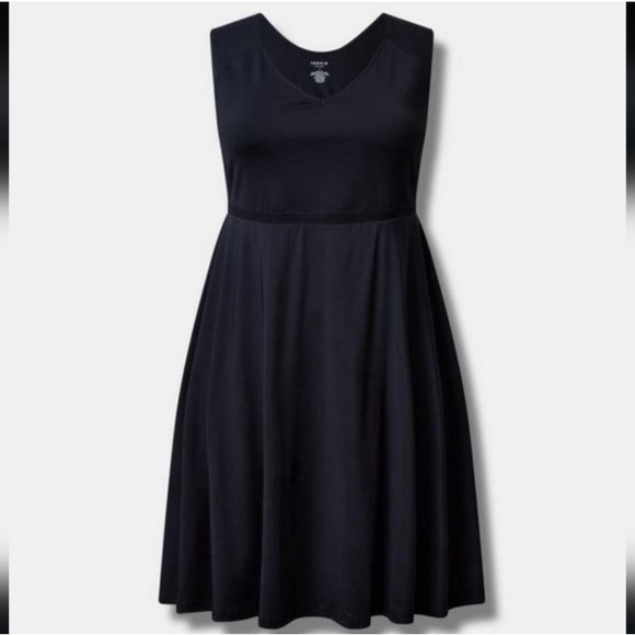 Plus Size Torrid Midi Active Dress With Bike Short And Pockets Size 3X - Picture 2 of 10